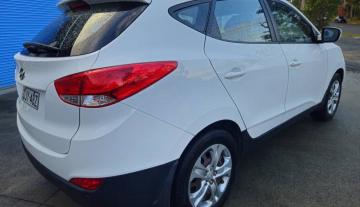 2013 Hyundai ix35 7.jpg